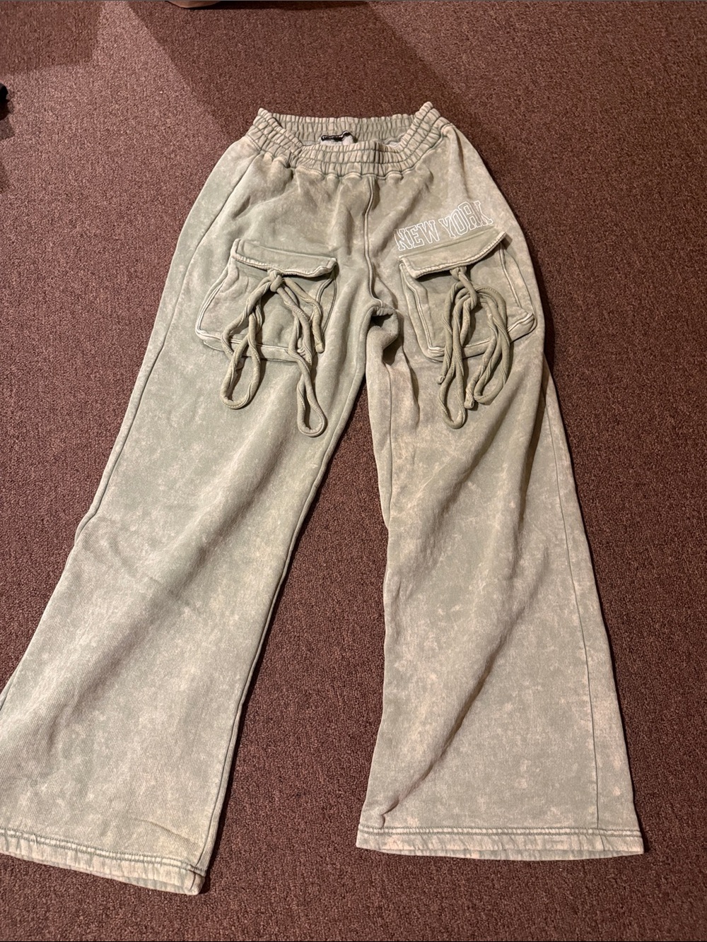 Women’s Cargo Sweatpants with Drawcord Pockets - Green